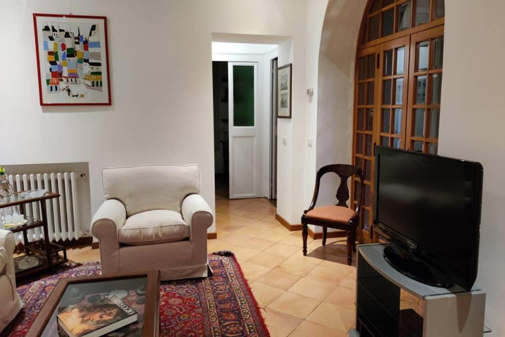 Lanza Tomasi Apartment - centre Roma Esterno foto
