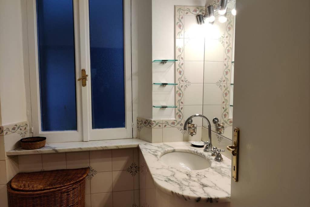 Lanza Tomasi Apartment - centre Roma Esterno foto